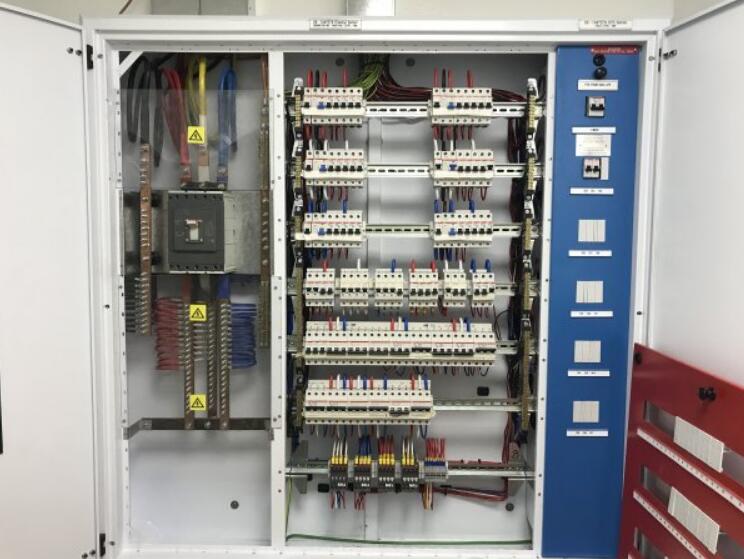 PLC